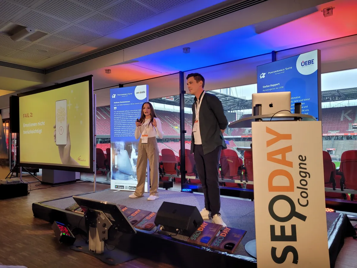 Elena Kelava auf der Bühne: SEO-DAY, Köln